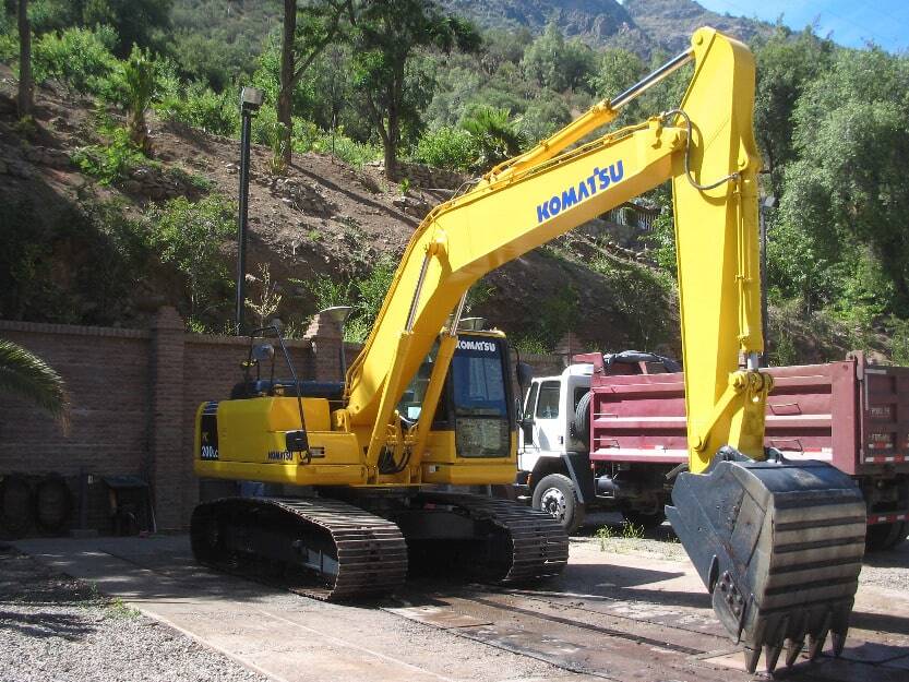 RETRO EXCAVADORA VS. EXCAVADORA: ¿CUÁL ELEGIR PARA SU PROYECTO?