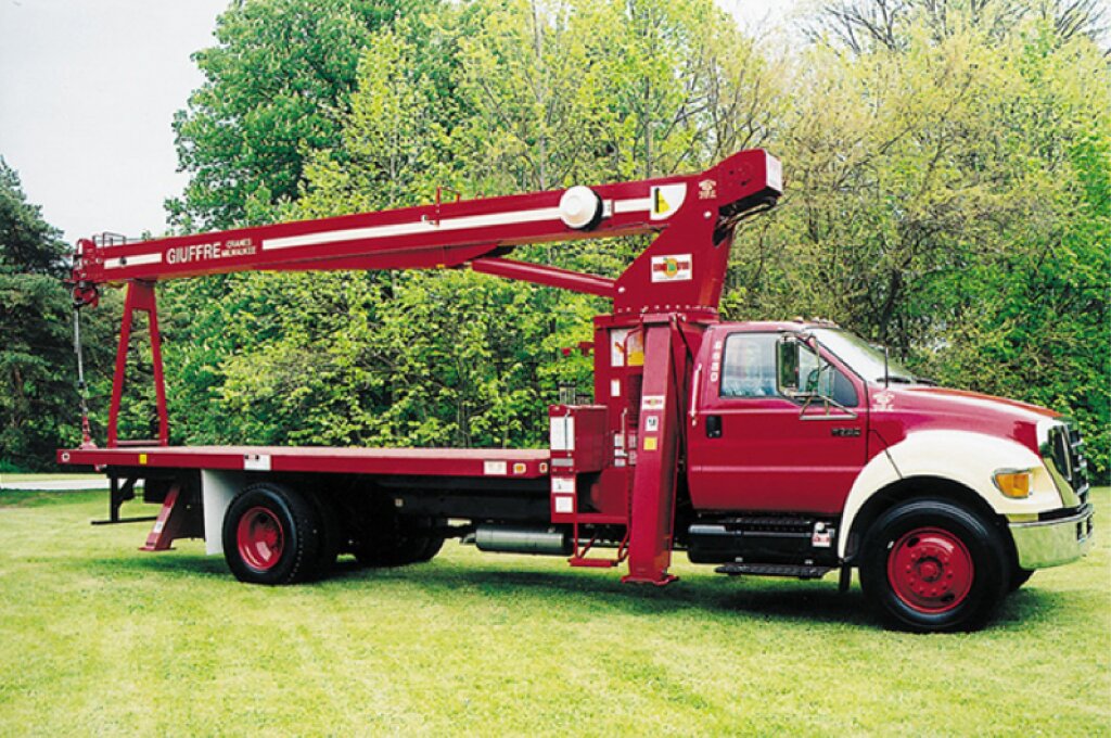 GRÚA TITAN TEREX BT 3670 DE 18 TONELADAS